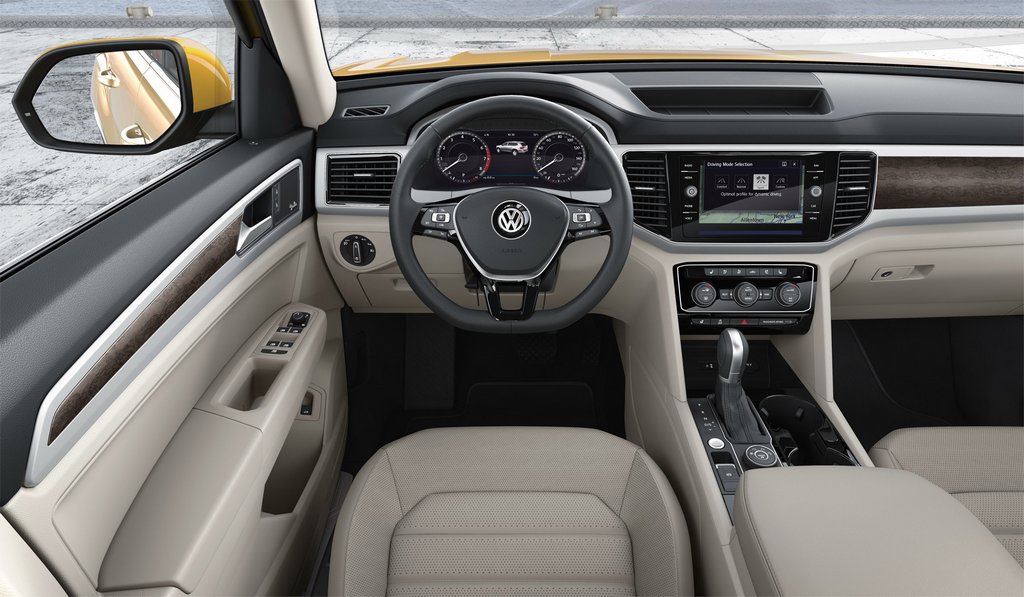 Огляд повнопривідного кросовера Volkswagen Teramont