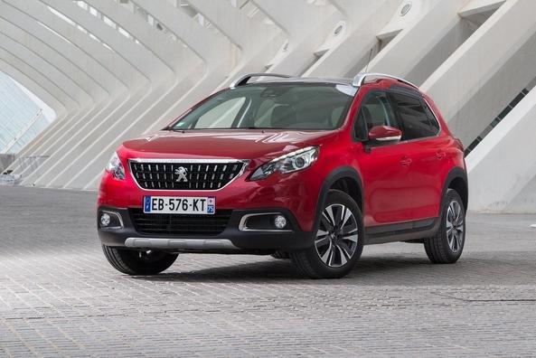 Оновлена модифікація компактного кросовера Peugeot 2008 Фото 2