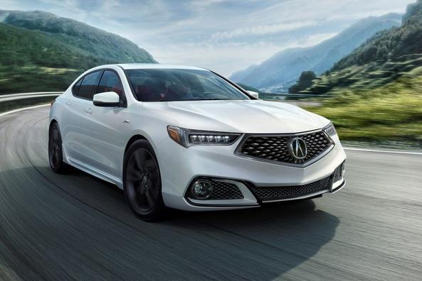 Рестайлінгова версія седана Acura TLX Фото 10