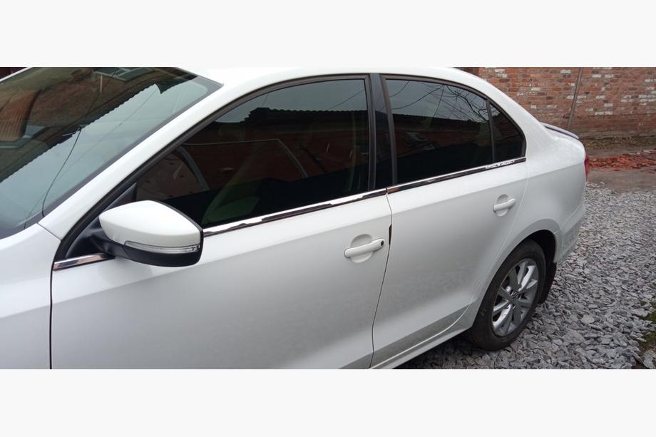 Volkswagen Jetta 2011-2018 рр. Нижні молдинги вікон (6 шт, нерж.) OmsaLine - Чорний хром Фото 3