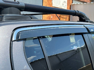 Toyota Hilux 2015- рр. Вітровики з хромованим молдингом (4 шт, Niken) фото 7