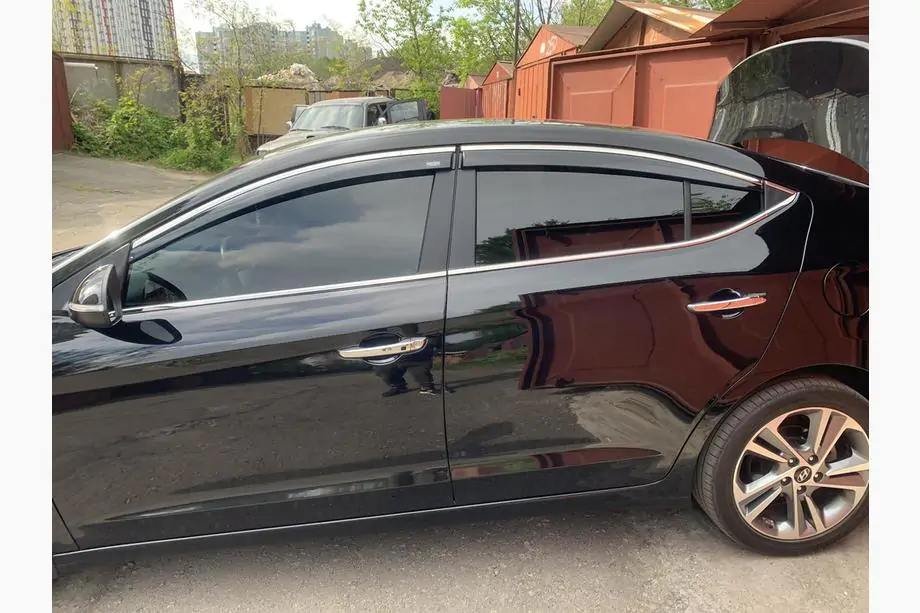 Hyundai Elantra (AD) 2015-2020 рр. Вітровики з хромованим молдингом (4 шт, Niken) Фото 2