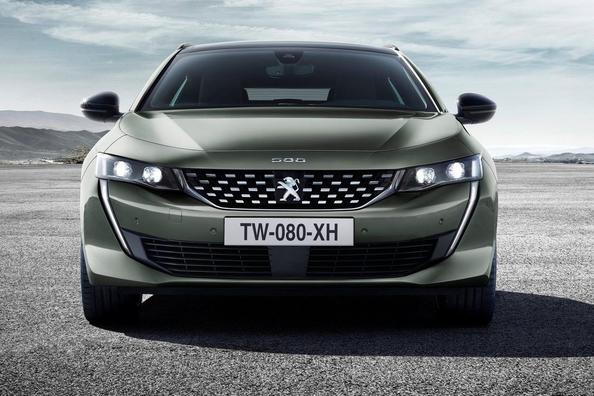 Огляд другого покоління універсала Peugeot 508 SW Фото 9