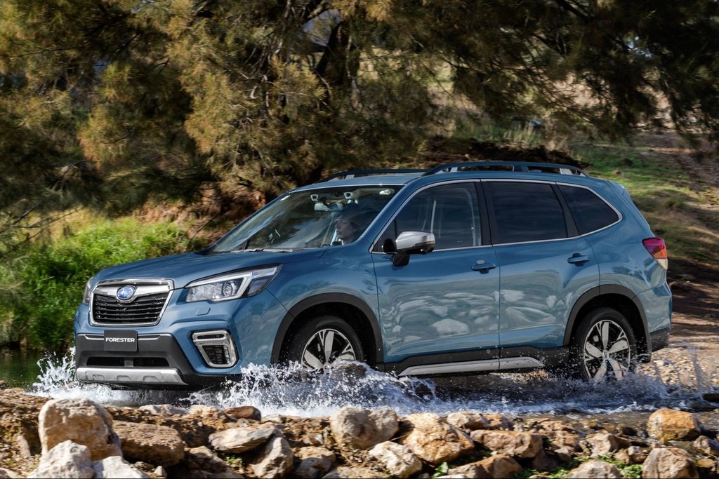 Огляд нового покоління кросовера Subaru Forester