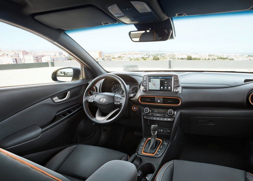 Огляд компактного кросовера Hyundai Kona