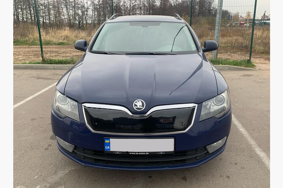 Skoda Superb 2009-2015 рр. Зимова накладка на решітку (Верхня, 2013-2015) Image