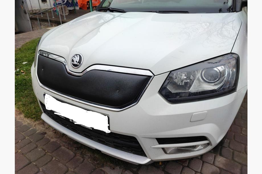 Skoda Yeti 2009-2017 рр. Зимова накладка на решітку (верхня, 2013+) Image