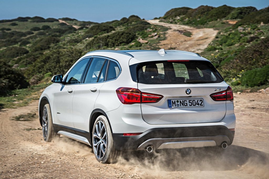 Огляд другого покоління кросовера BMW X1