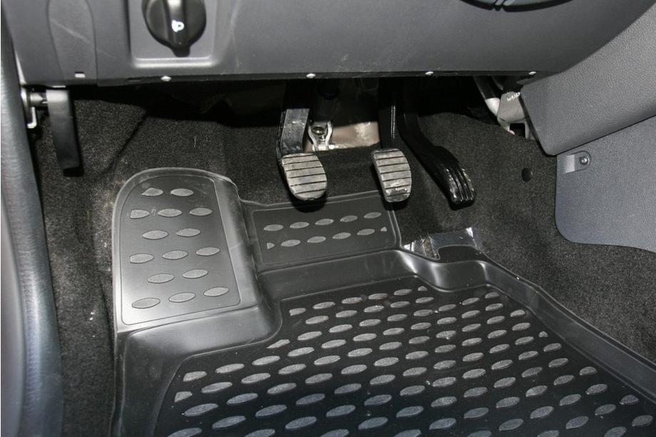 Renault Duster 2008-2017 рр. (2011-2015) Гумові килимки 3D в салон (4 шт, Novline) 2WD Фото 2