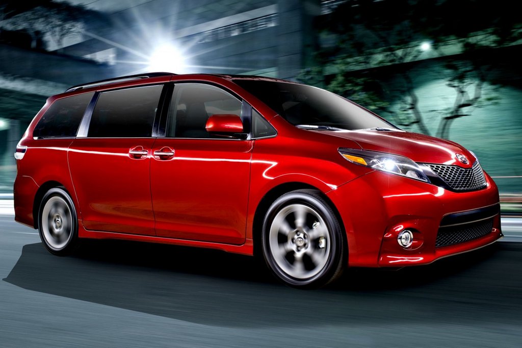 Огляд оновленого повнорозмірного мінівена Toyota Sienna
