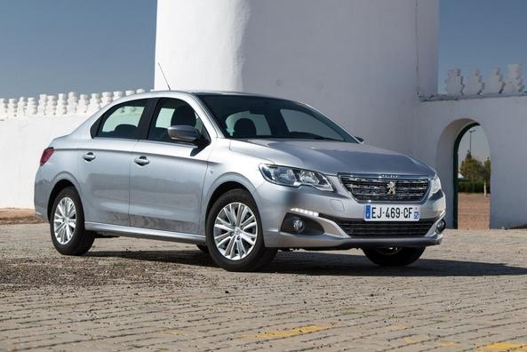 Рестайлінговий седан Peugeot 301