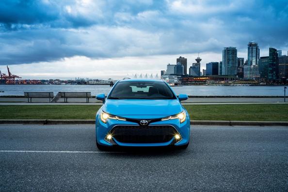 Нове покоління п’ятидверного хетчбека Toyota Corolla Фото 3