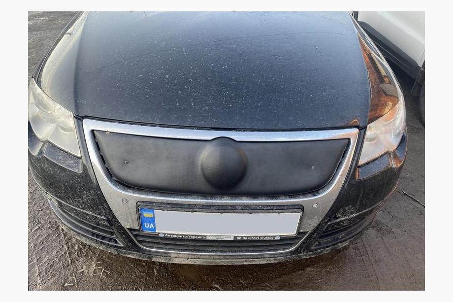 Volkswagen Passat B6 2006-2012 рр. Зимова накладка на решітку (верхня) Фото 2
