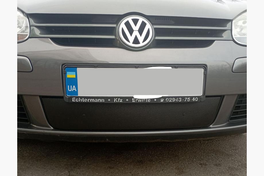 Volkswagen Golf 5 2003-2009 рр. Зимова накладка на решітку (HB) Фото 2