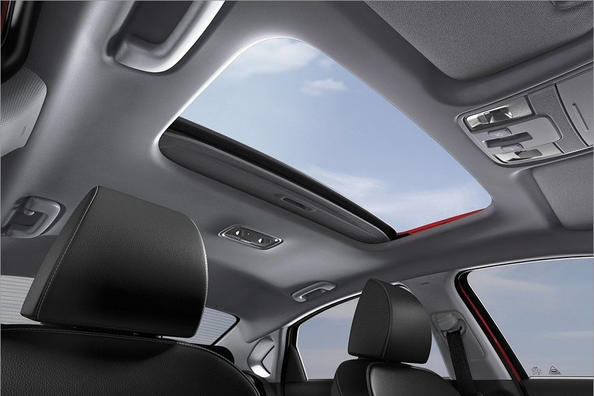 Компактний седан Kia Cerato четвертого покоління Фото 10