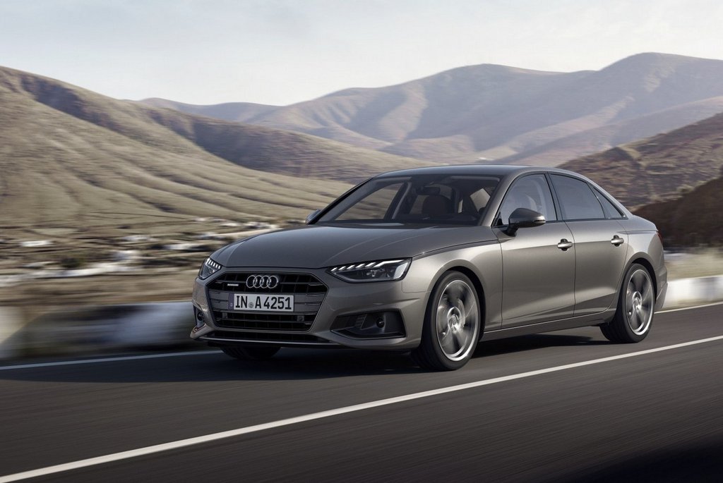 Огляд середньорозмірного седана Audi A4
