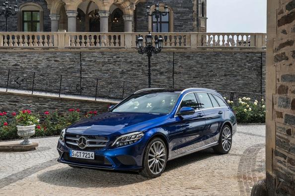 Огляд універсалу Mercedes-Benz C-Class Estate Фото 12