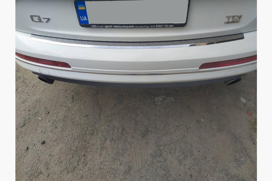 Audi Q7 2005-2015 рр. Накладка на задній бампер Carmos (нерж.) Image