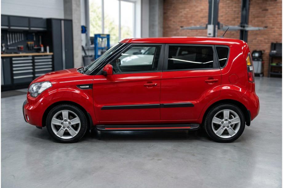 Kia Soul I 2008-2013 рр. Бокові пороги Maya Red (2 шт., алюміній) Фото 1