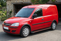 Opel Combo 2002-2012 рр. Бокові пороги Maya Red (2 шт., алюміній) фото 1