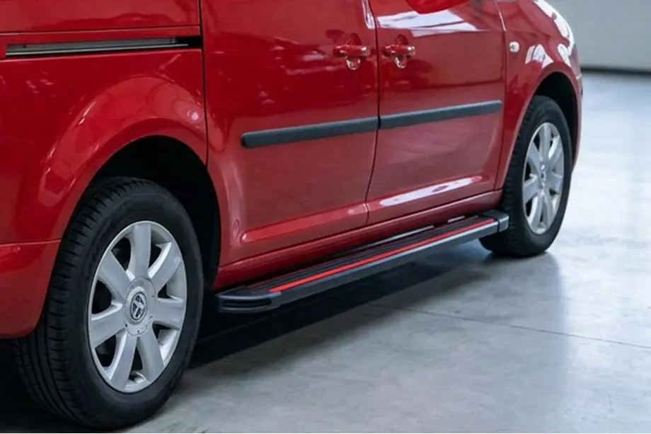 Volkswagen Caddy 2010-2015 рр. Бокові пороги Maya Red (2 шт., алюміній) Фото 1