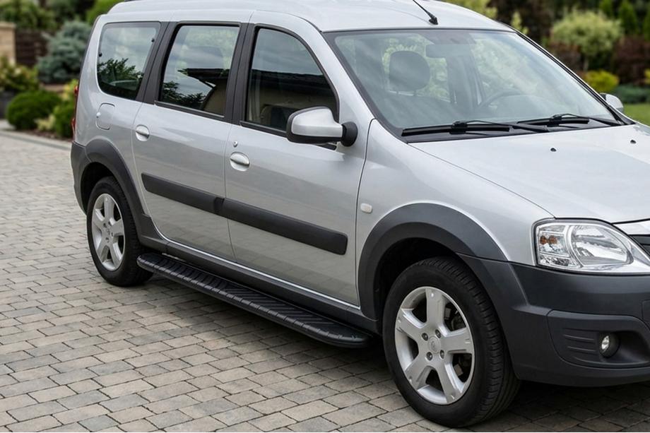 Lada Largus 2012- рр. Бокові пороги Bosphorus Black (2 шт., алюміній) Image