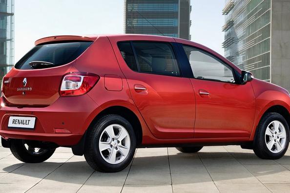 Огляд оновленого хетчбека Renault Sandero другої генерації Фото 3