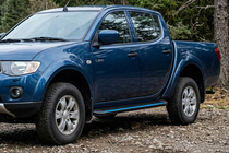 Fiat Fullback 2016- рр. Бокові пороги Maya Blue (2 шт., алюміній) фото 1
