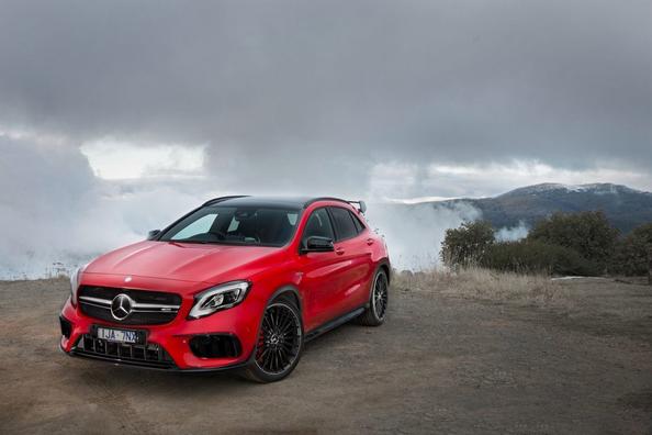 Огляд компактного кросовера Mercedes-Benz GLA-Class