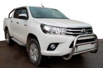 Toyota Hilux 2015- рр. Кенгурятник WT007 (нерж) фото 2