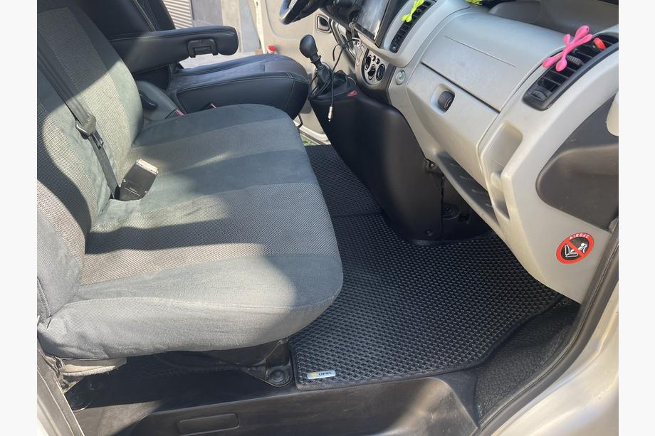 Opel Vivaro 2001-2015 рр. Килимки EVA (чорні) Фото 13