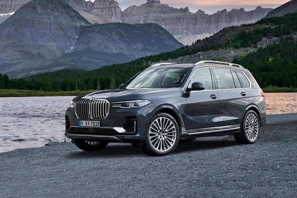 Огляд повнорозмірного кросовера BMW X7