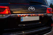 Toyota Land Cruiser 200 2007-2021 рр. Планка над номером LED (2016+) фото 3