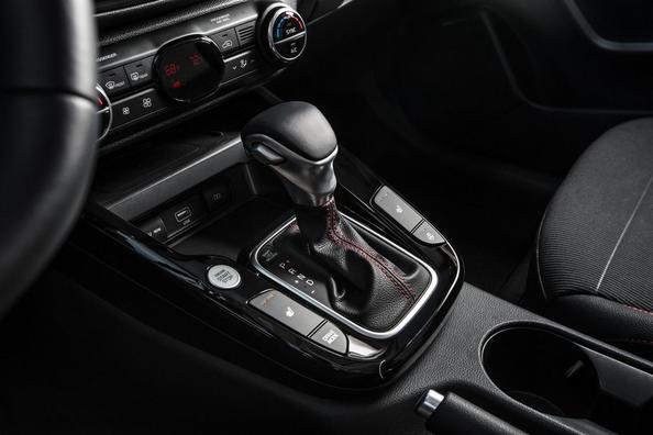 Нове покоління компактного кросовера KIA Soul Фото 8