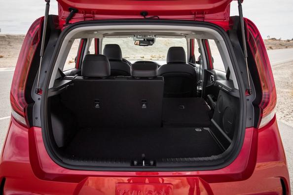 Нове покоління компактного кросовера KIA Soul Фото 5