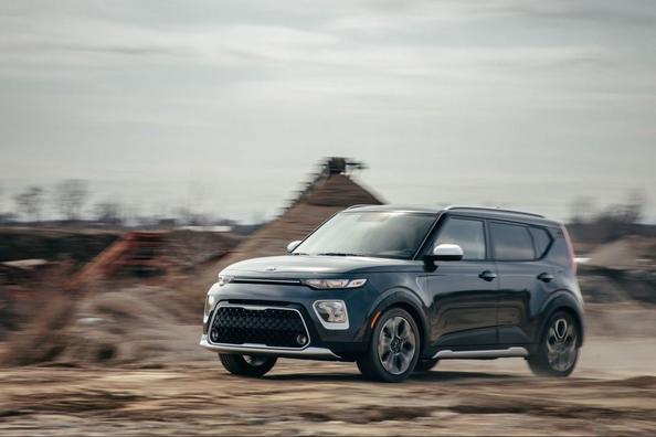 Нове покоління компактного кросовера KIA Soul Фото 1