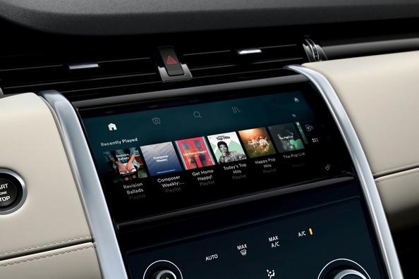 Компактний преміальний кросовер Land Rover Sport Фото 7