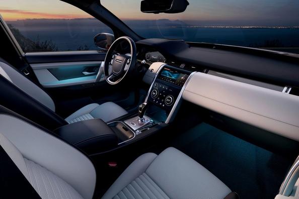 Компактний преміальний кросовер Land Rover Sport Фото 8
