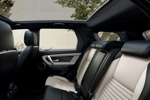 Компактний преміальний кросовер Land Rover Sport Фото 9