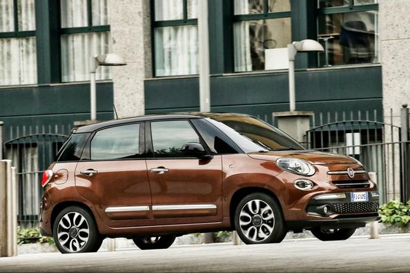 Огляд компактного мінівена Fiat 500L