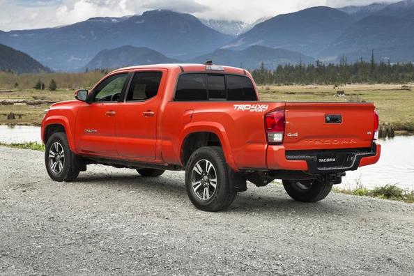 Огляд середньорозмірного пікапа Toyota Tacoma Фото 16