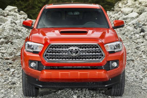 Огляд середньорозмірного пікапа Toyota Tacoma Фото 2
