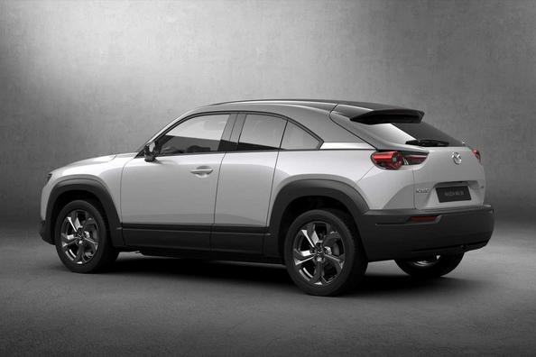 Кросовер Mazda MX-30: перший серійний електромобіль японської компанії Фото 5