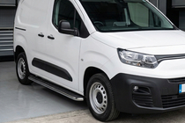 Peugeot Partner/Rifter 2019- рр. Бокові пороги Maydos V1 (2 шт., алюміній ↗ нерж) фото 1