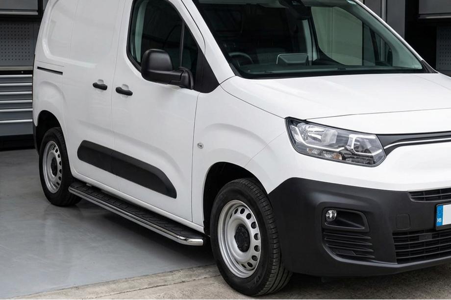 Peugeot Partner/Rifter 2019- рр. Бокові пороги Maydos V1 (2 шт., алюміній ↗ нерж) Image
