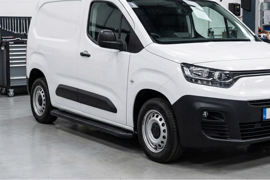 Peugeot Partner/Rifter 2019- рр. Бокові пороги Bosphorus Black (2 шт., алюміній) Image