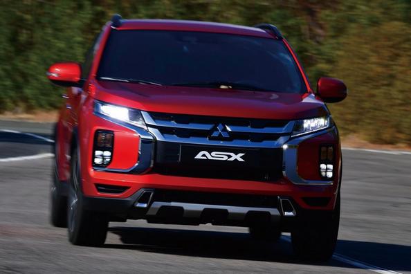 Оновлений компактний кросовер Mitsubishi ASX Фото 11
