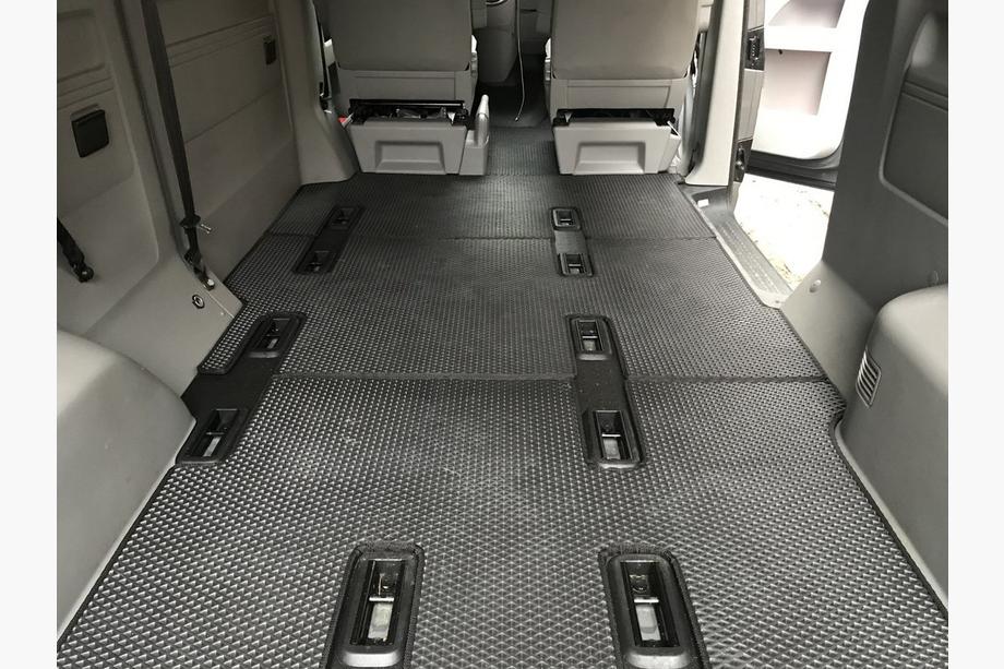 Volkswagen T5 2010-2015 рр. Килимки EVA V1 (Довга база, повний салон, чорні) Фото 8