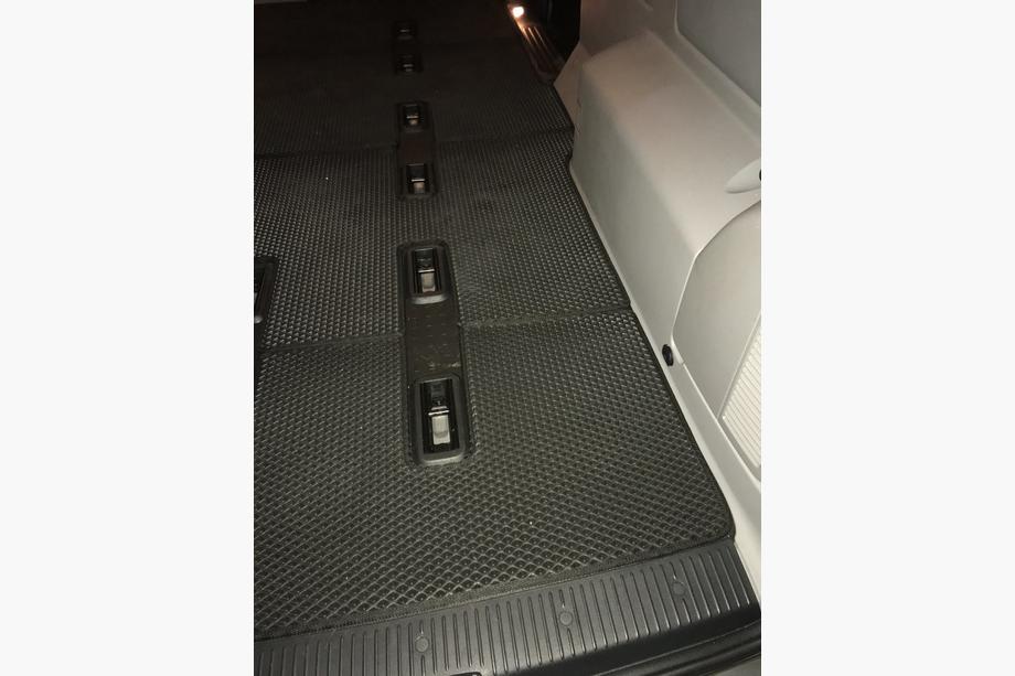 Volkswagen T5 2010-2015 рр. Килимки EVA V1 (Довга база, повний салон, чорні) Фото 9