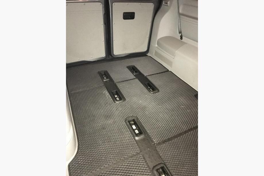 Volkswagen T5 2010-2015 рр. Килимки EVA V1 (Довга база, повний салон, чорні) Фото 11